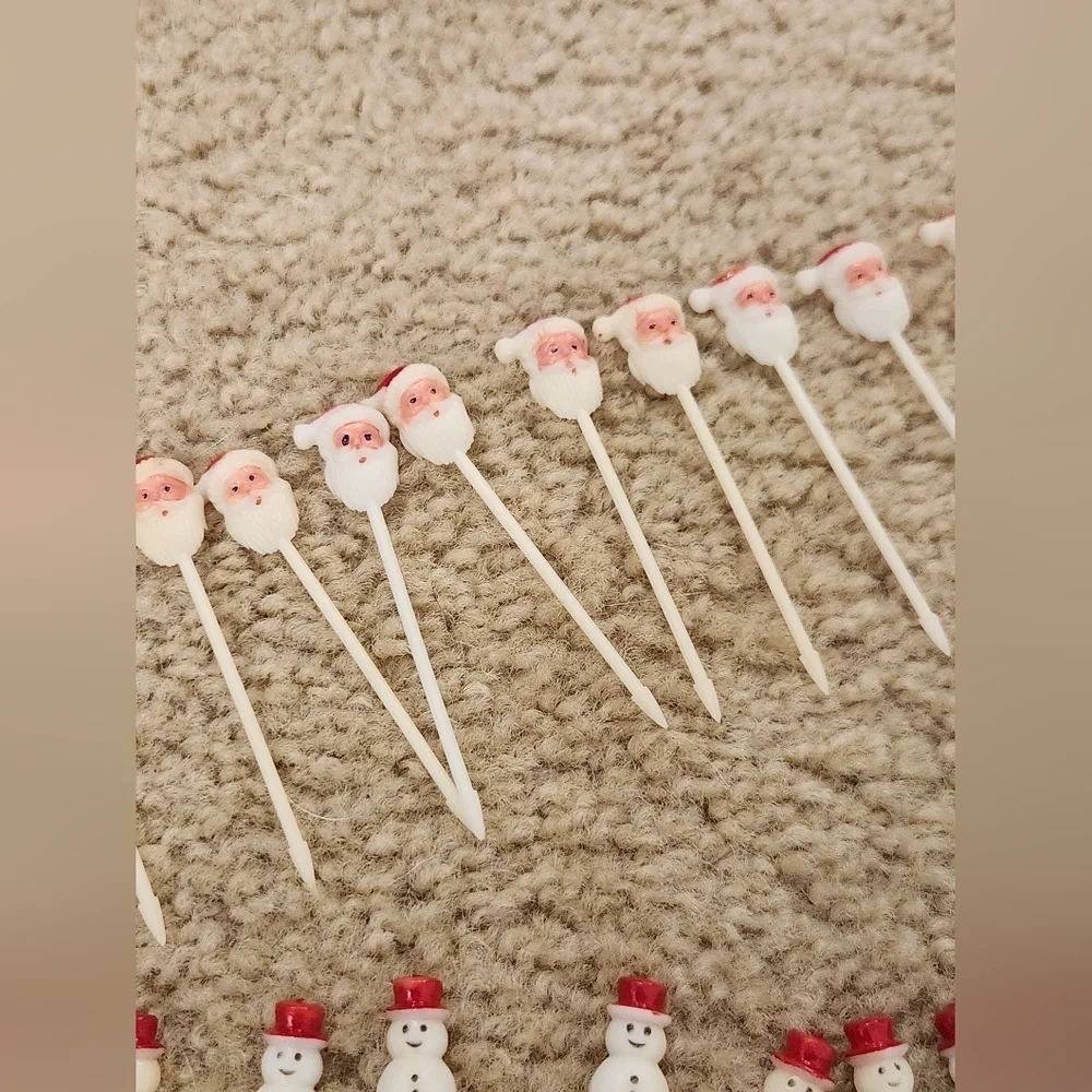 Set Of 36 VTG Toothpicks‎ Snowman Santa Claus Christmas Holiday Plastic